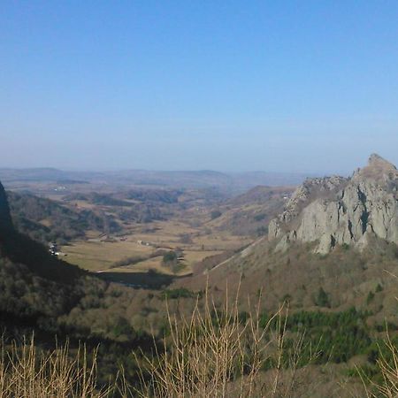 Lilas, Gite Saint Antoine, Orcival, Entre Sancy Et Volcans. Eksteriør bilde