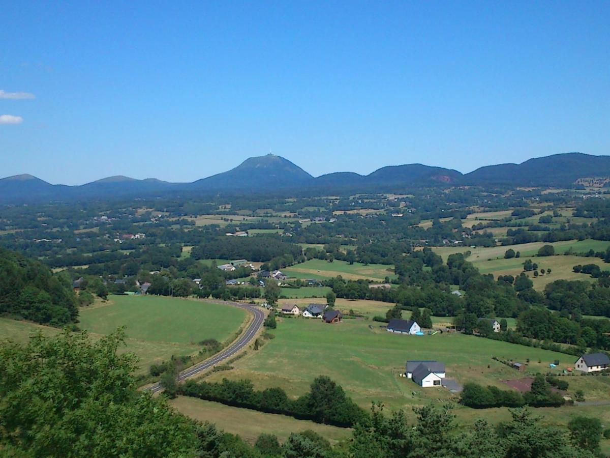 Lilas, Gite Saint Antoine, Orcival, Entre Sancy Et Volcans. Eksteriør bilde