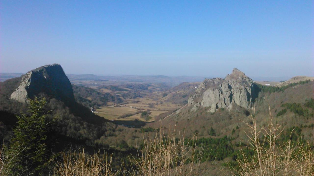 Lilas, Gite Saint Antoine, Orcival, Entre Sancy Et Volcans. Eksteriør bilde